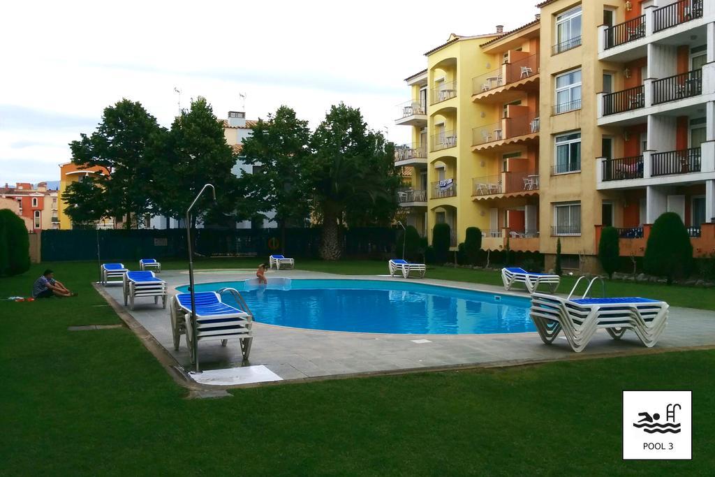 Mirablau Apartment Емпуриабрава Екстериор снимка