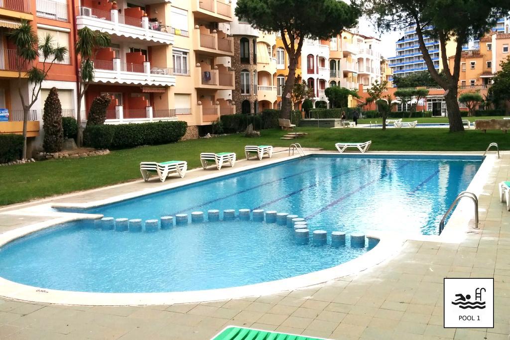 Mirablau Apartment Емпуриабрава Екстериор снимка