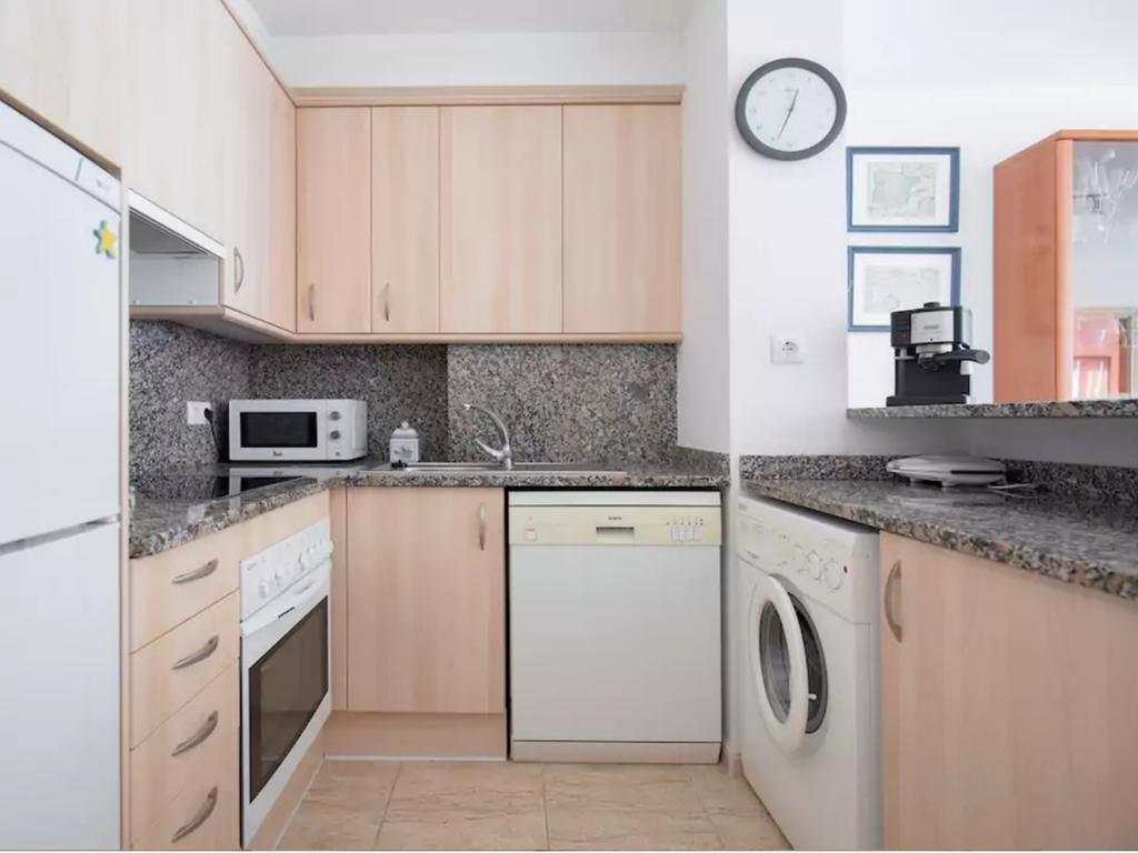 Mirablau Apartment Емпуриабрава Екстериор снимка